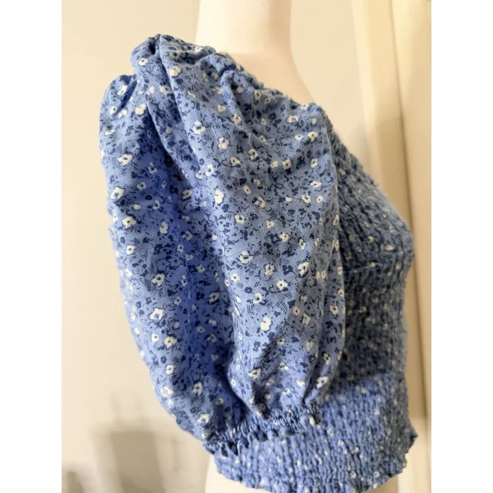 Abercrombie Women Blue Floral Smocked Crop Top Puff Sleeve Size L